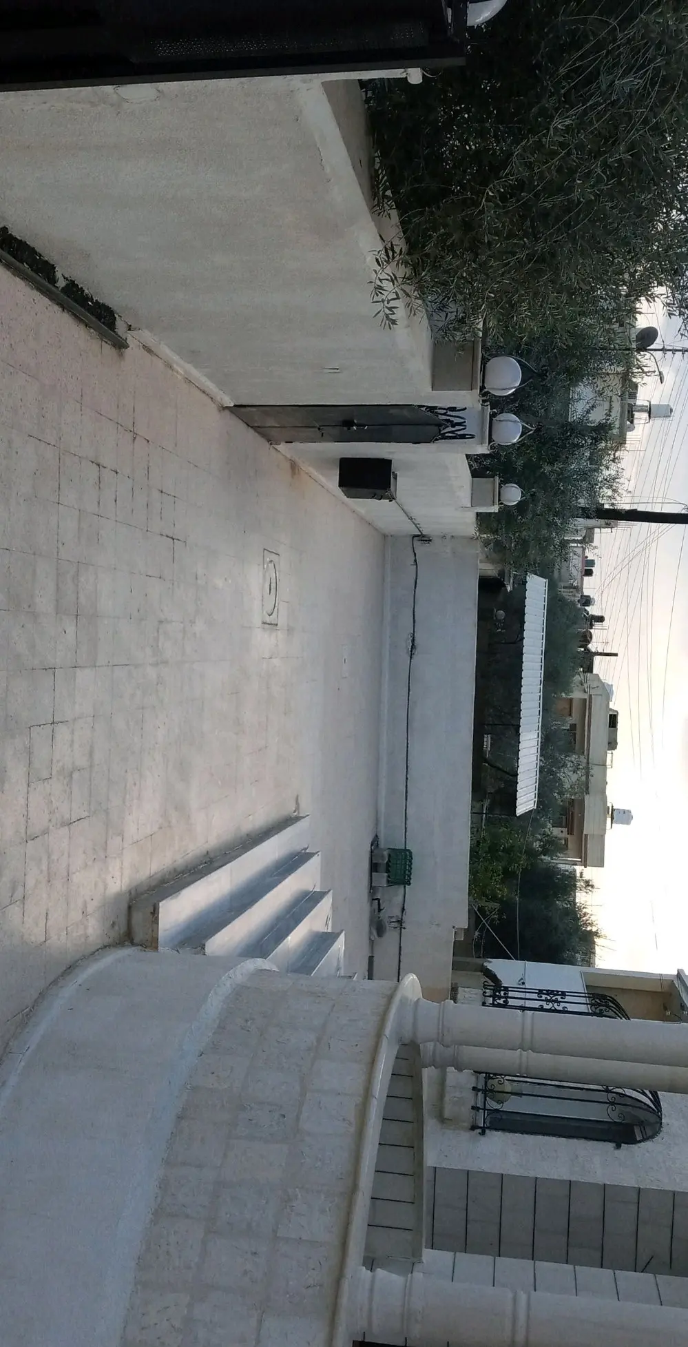 بيت مستقل بالإضافة لتسوية بمدخل مستقل للبيع