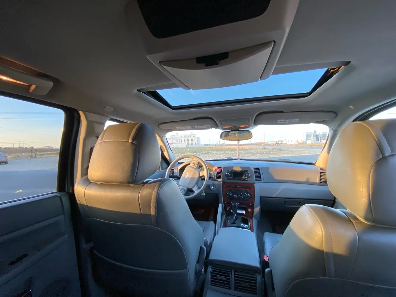 jeeb grand cherokee جيب جراند شيروكي limited