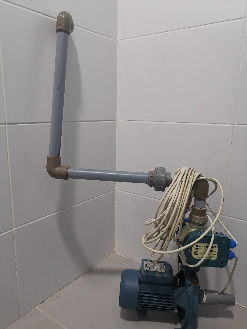 اعلان بيع مضخة مياه