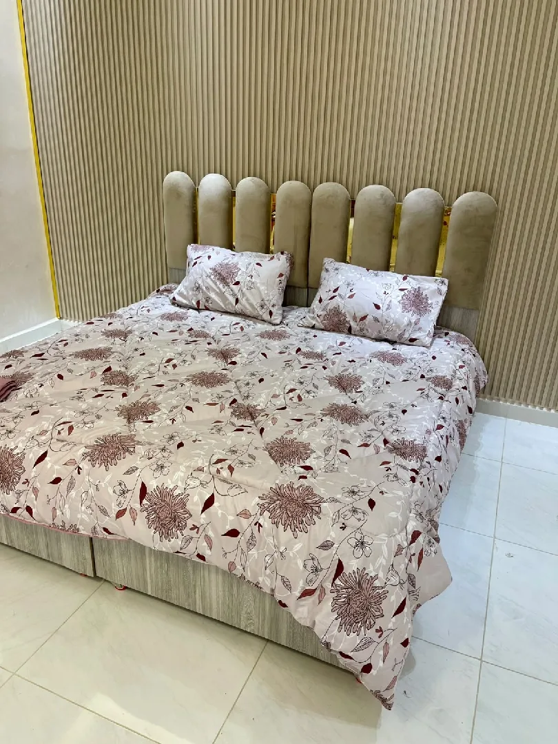 جرد جرد الحاف مجوز 4 قطع مقاس الحاف 230*250مقاس كڤر مطاط 200*200+30وجهين مخدات س