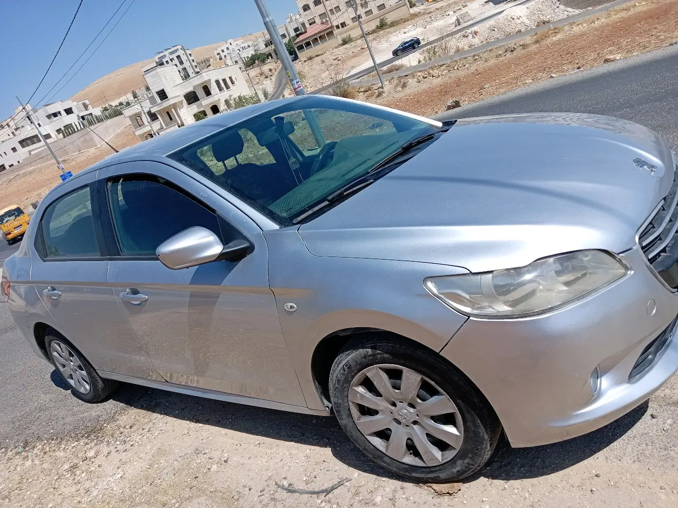 سيارة بيجو 301 موديل 2014 للبيع بسعر ممتاز