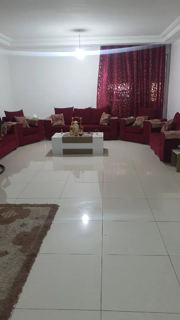 طقمين كنب للبيع