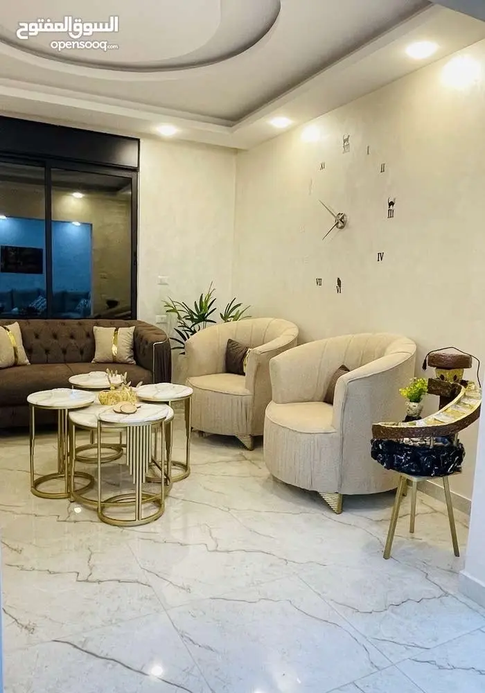 شقة فاخرة مفروشة