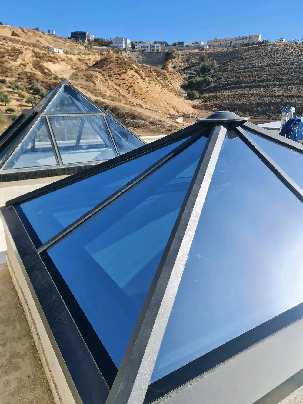 للزجاج.( حماية و ديكور و عاكس تضليل )