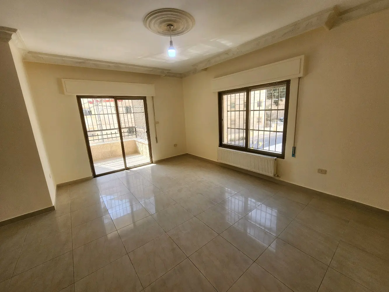 للإيجار من المالك الجبيهه 3 نوم طابق أول