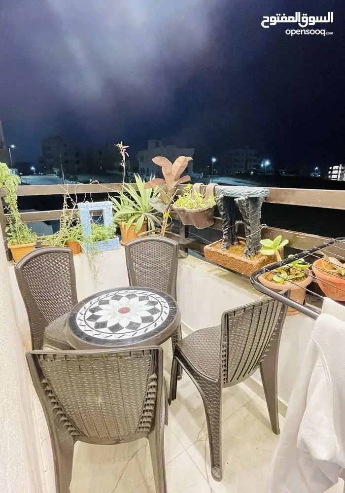 شقة فاخرة مفروشة