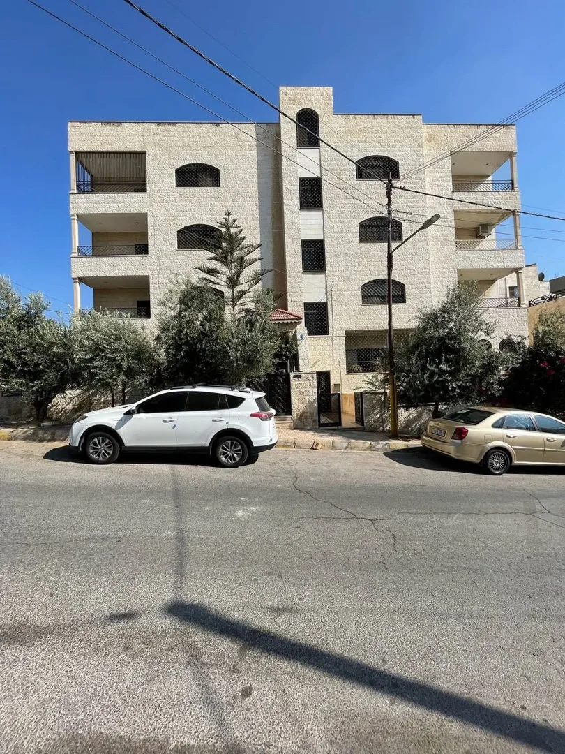 عمارة سكنية للبيع (ضاحية الحاج حسن)