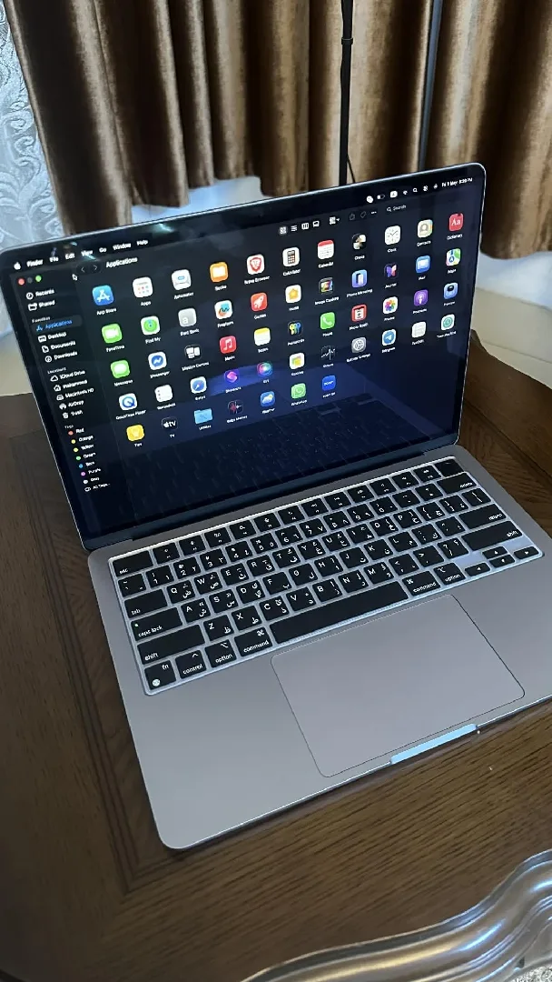 MacBook Air M2 (2022)