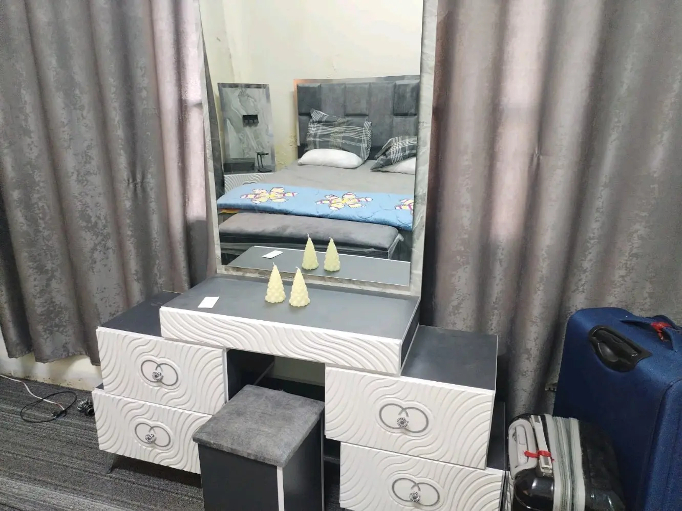 غرفة نوم جديدة غير مستعملة نهائياً