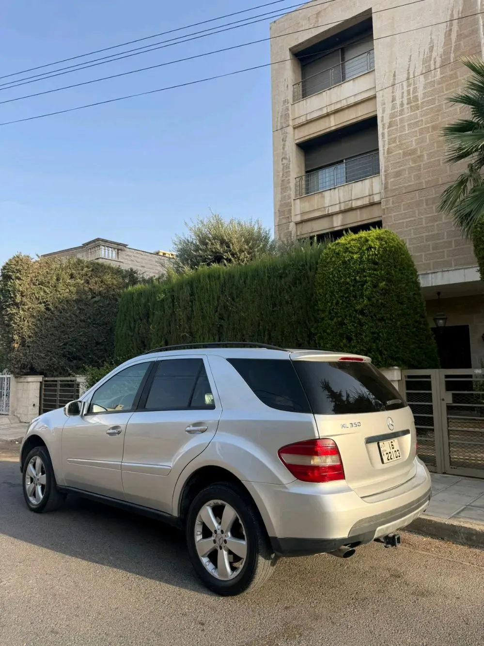 Mercedes Benz ML350مرسيدس ML350 موديل 2006 بحالة ممتازة جدًا من الداخل والخارج، س