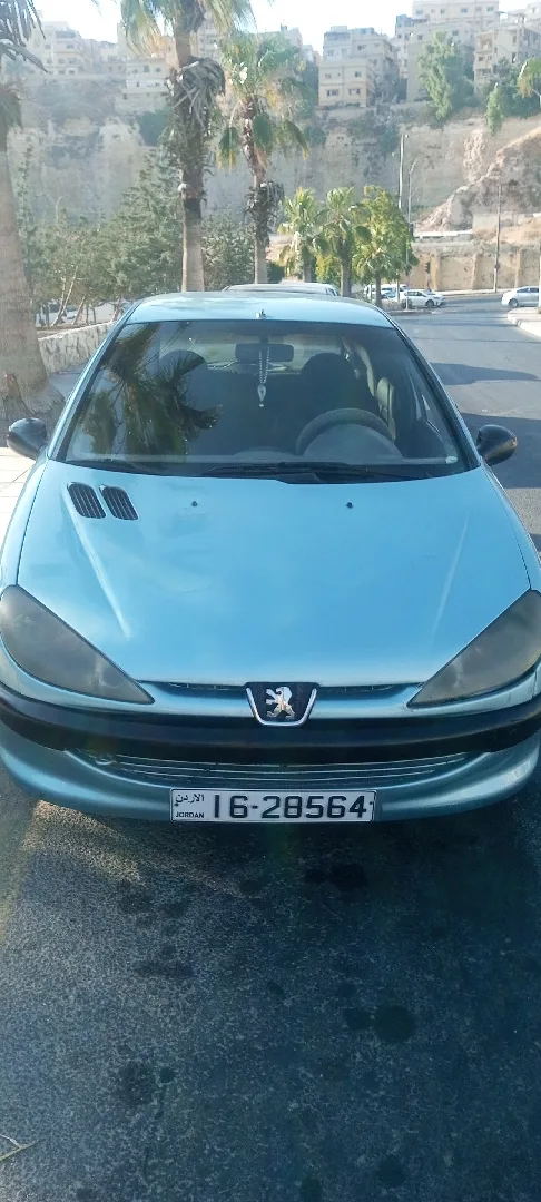 بيجو 206 اتوماتيك موديل 2001 للبيع المستعجل