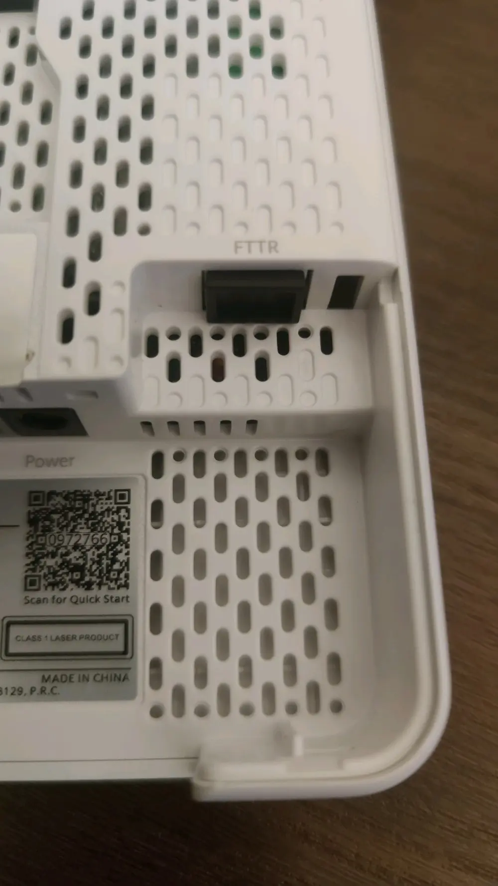 اكستندر هواوي  FTTR OptiXstar F30 -  Wi-Fi 6 فائق السرعة