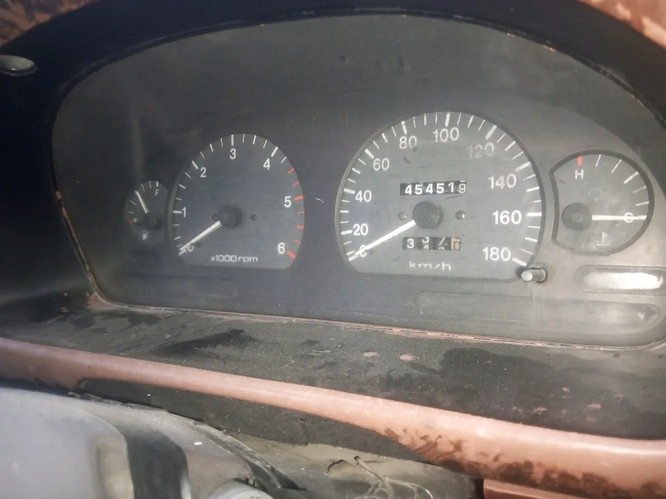 كيا بريجو للبيع موديل ٢٠٠٠