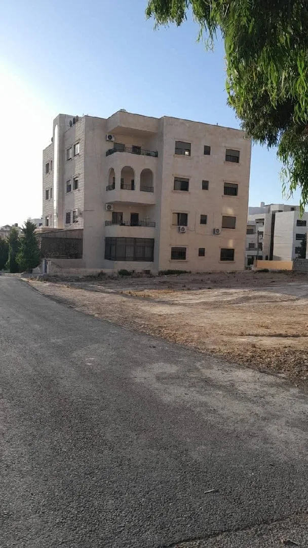أرض مميزة خلف الأكاديمية البحرية
