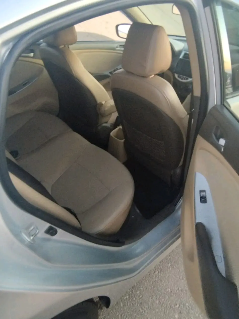 هيونداي اكسنت 2015 لون سلفر ماتور 1600 فحص 3 جيد