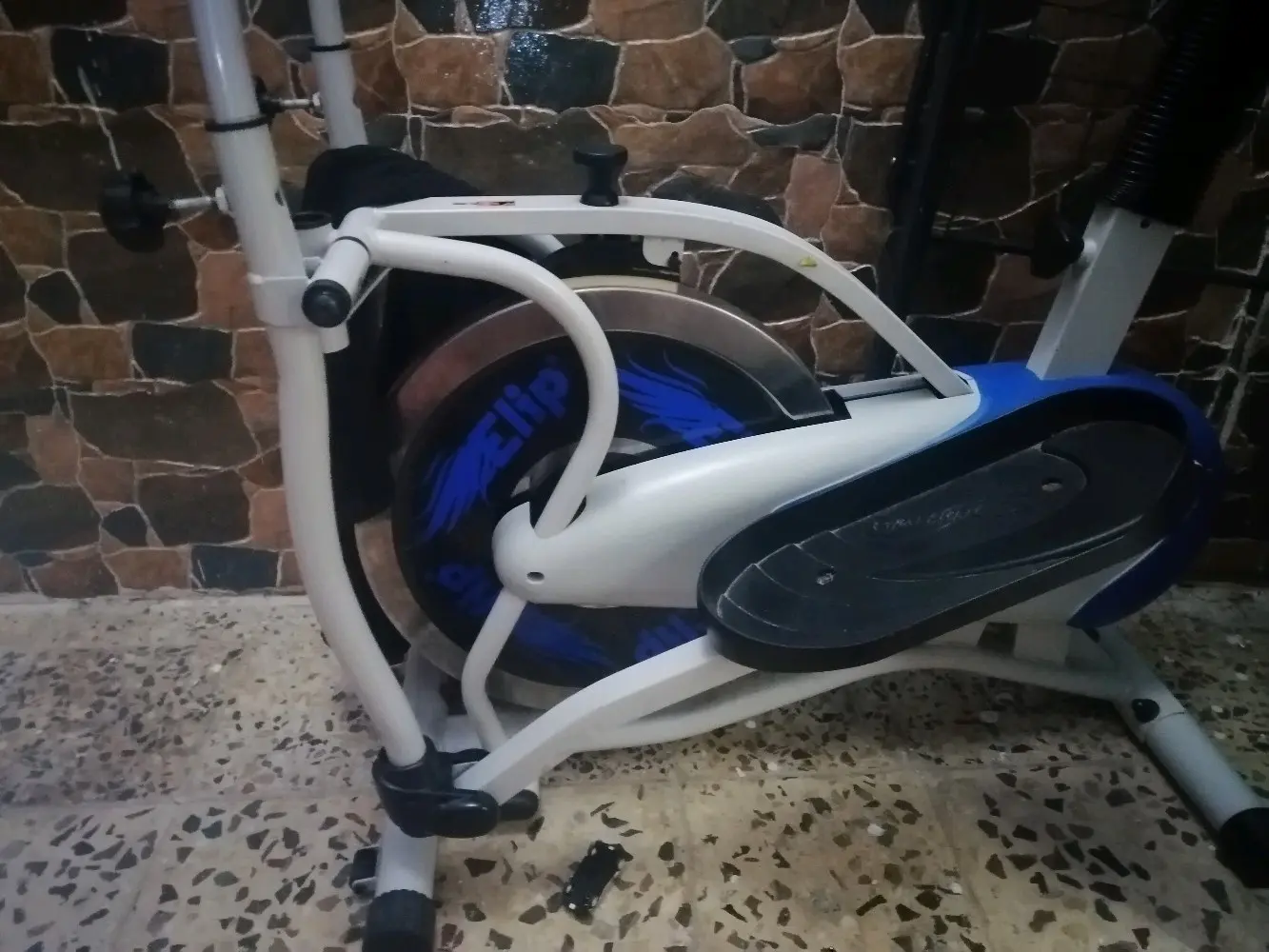 جهاز رياضة كروس (بسكليت)