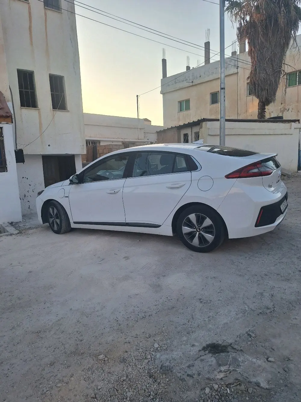 أيونيك للبيع