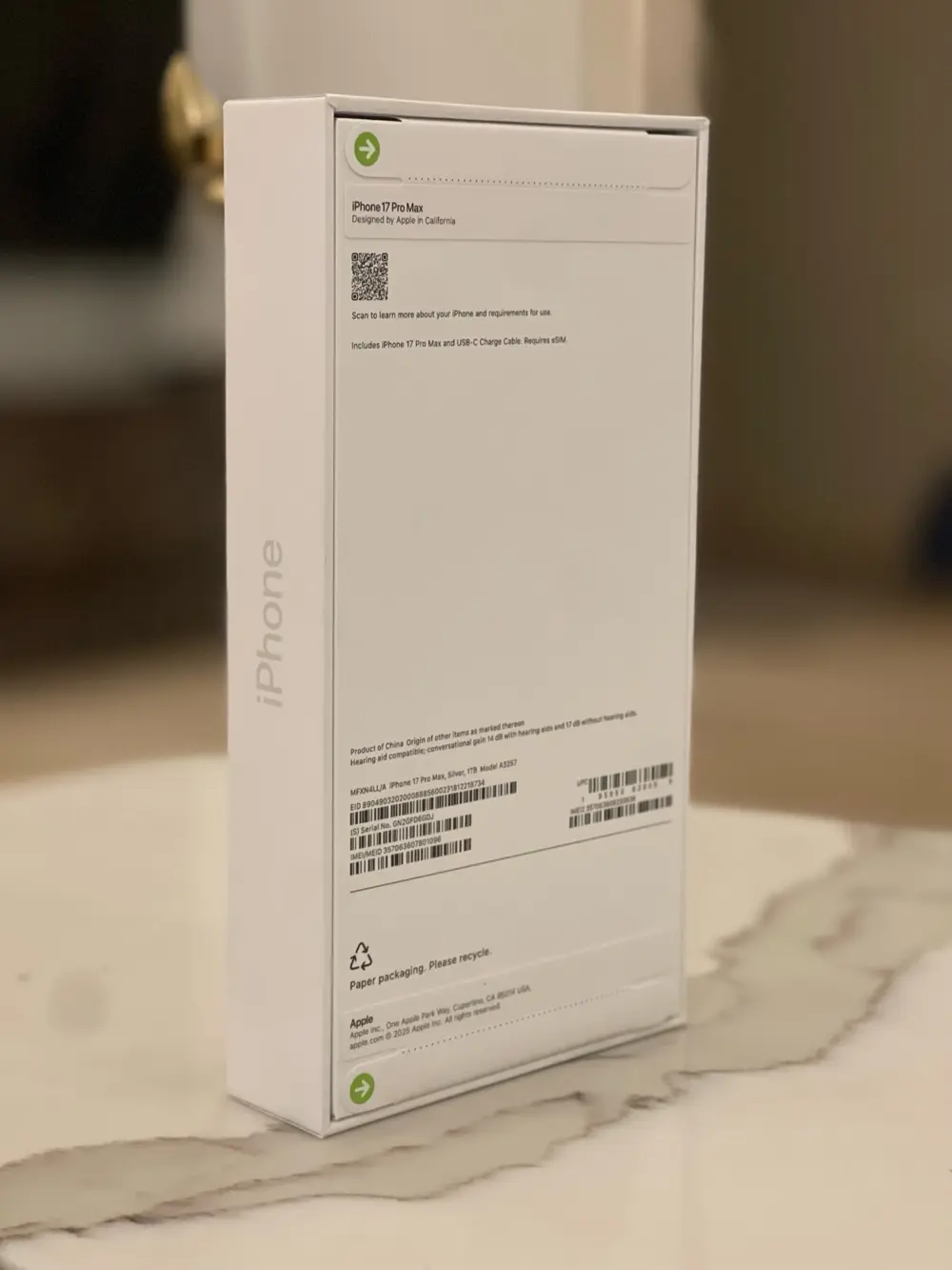 ايفون (  17 ) pro max __ جديد للبيع __ 1 تيرا