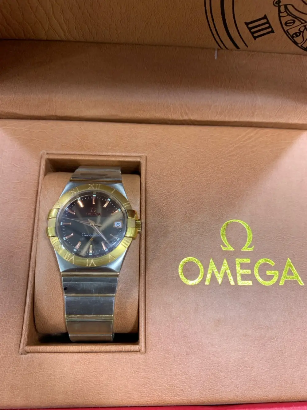 مجموعة ساعات جديده مجلتن اصلي مكفول