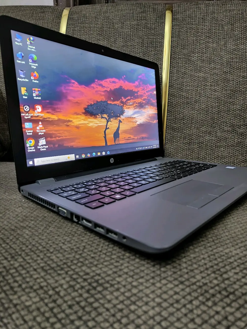 لابتوب اتش بي كور اي٣ جيل سادس مواصفات ممتازة جدا للبيع