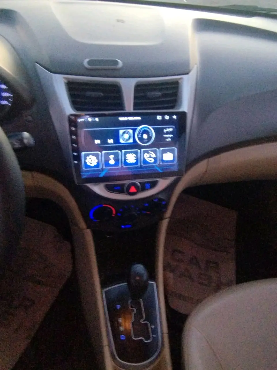 هيونداي اكسنت 2015 لون سلفر ماتور 1600 فحص 3 جيد