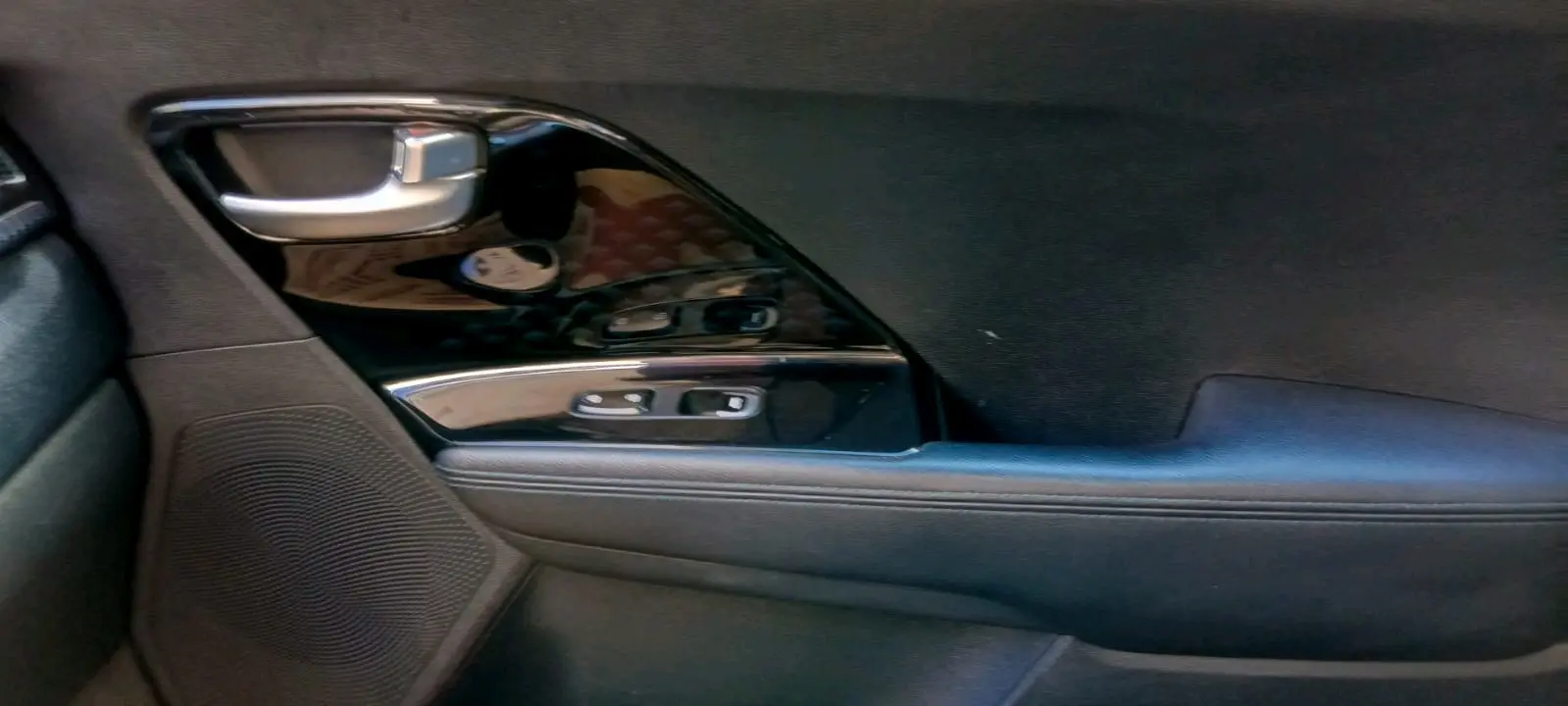 kia niro +962 7 9796 5738