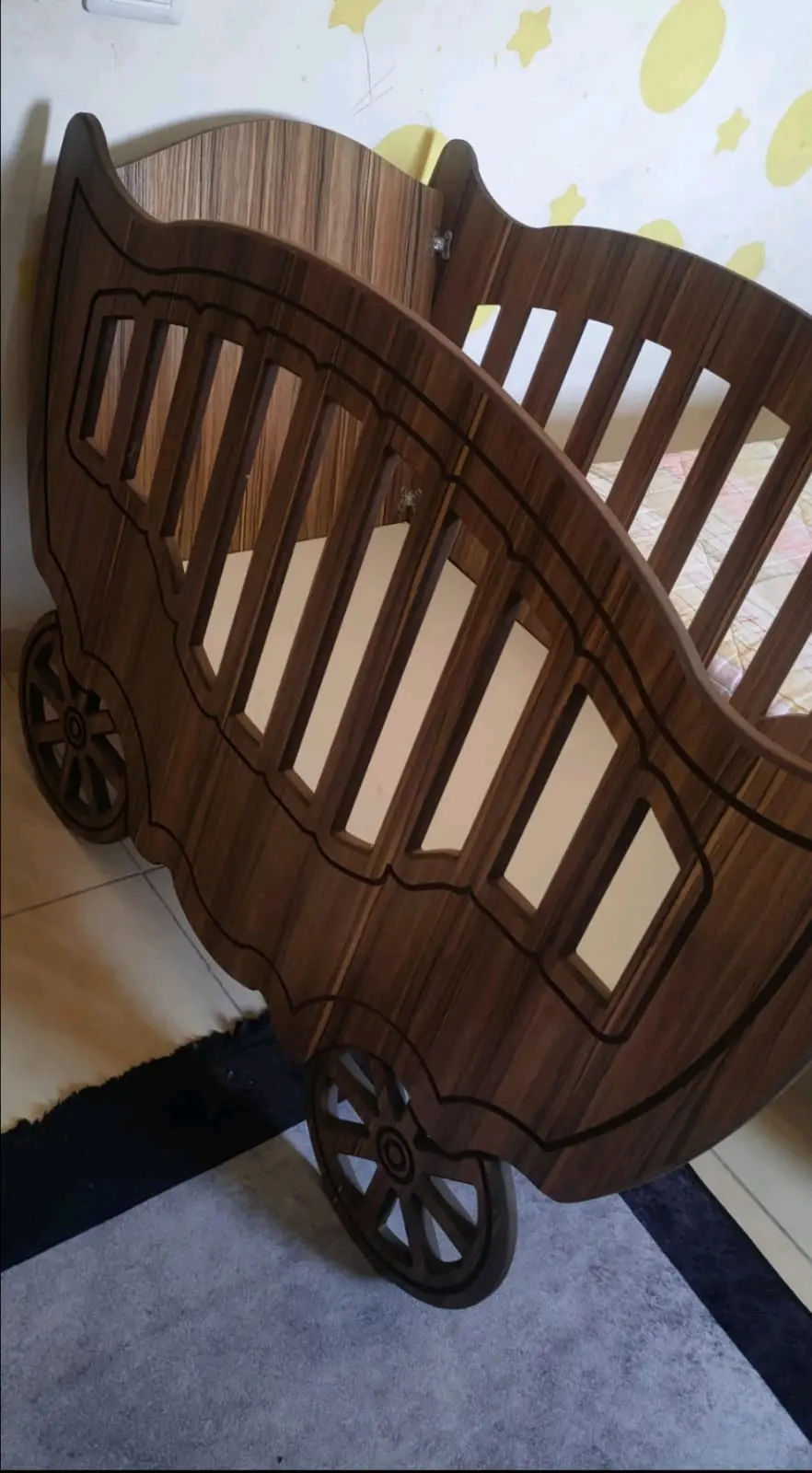 سرير بيبي غير مستعمل