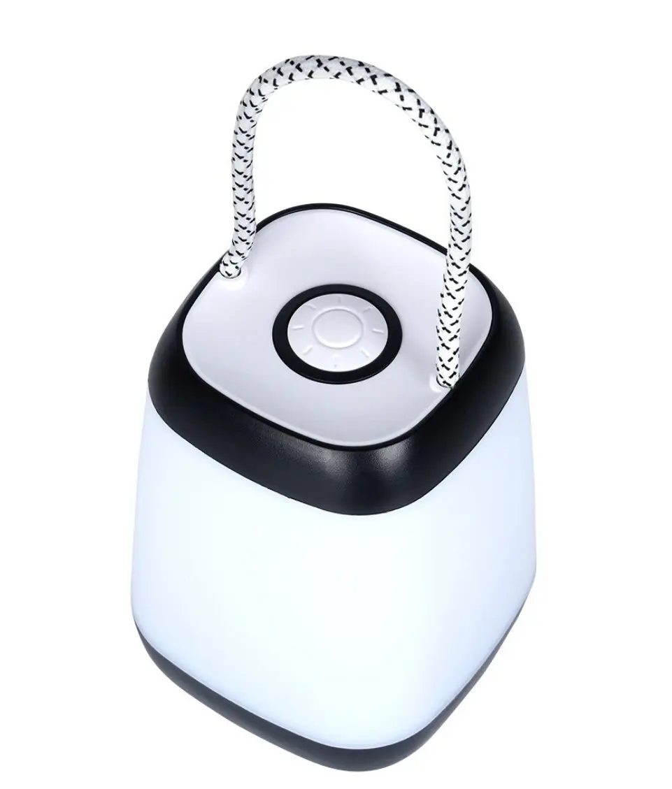 تيبل لامب  يعمل البطاريات