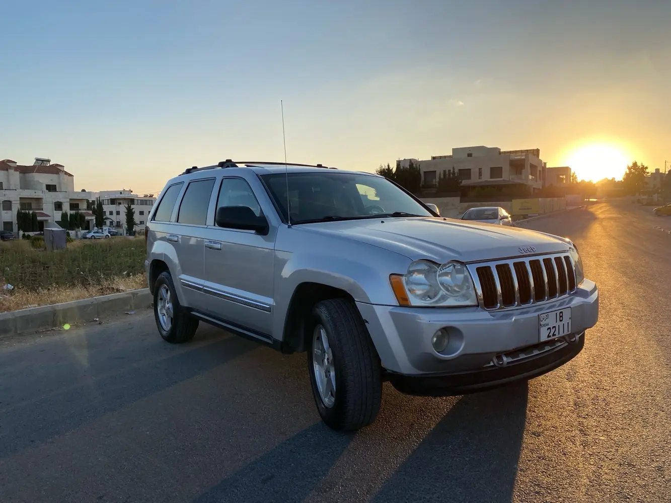 jeeb grand cherokee جيب جراند شيروكي limited