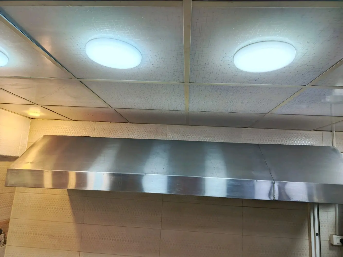 عده مطعم للبيع