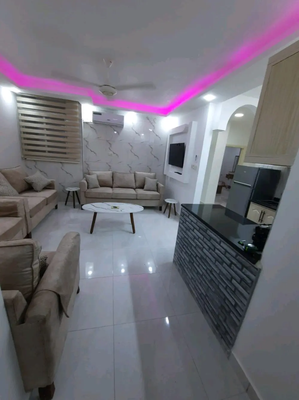 شقة مفروشة ديلوكس للايجار من المالك مباشرة الجاردنز خلف سيفوى شميساني