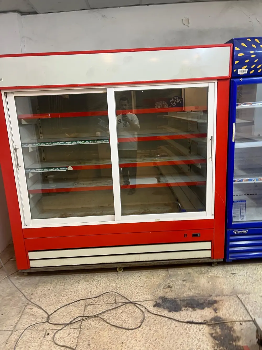 ديكور سوبرماركت للبيع