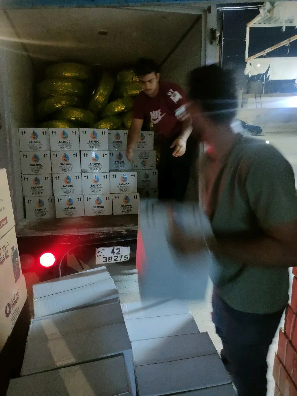 زيوت سيارات بالجملة