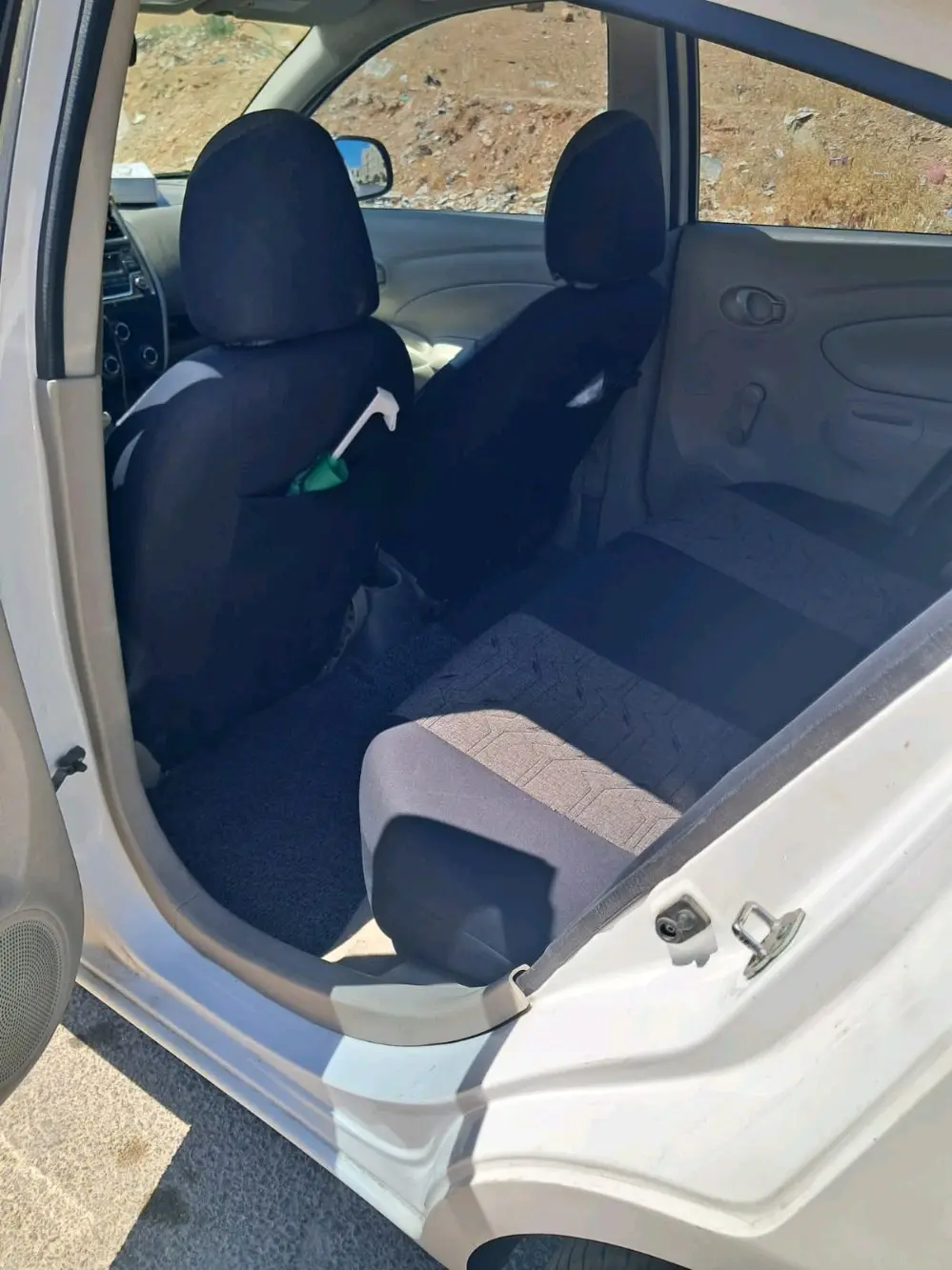 سياره للبيع