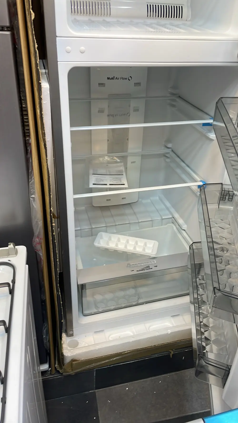 ثلاجة سمكس نوفرست