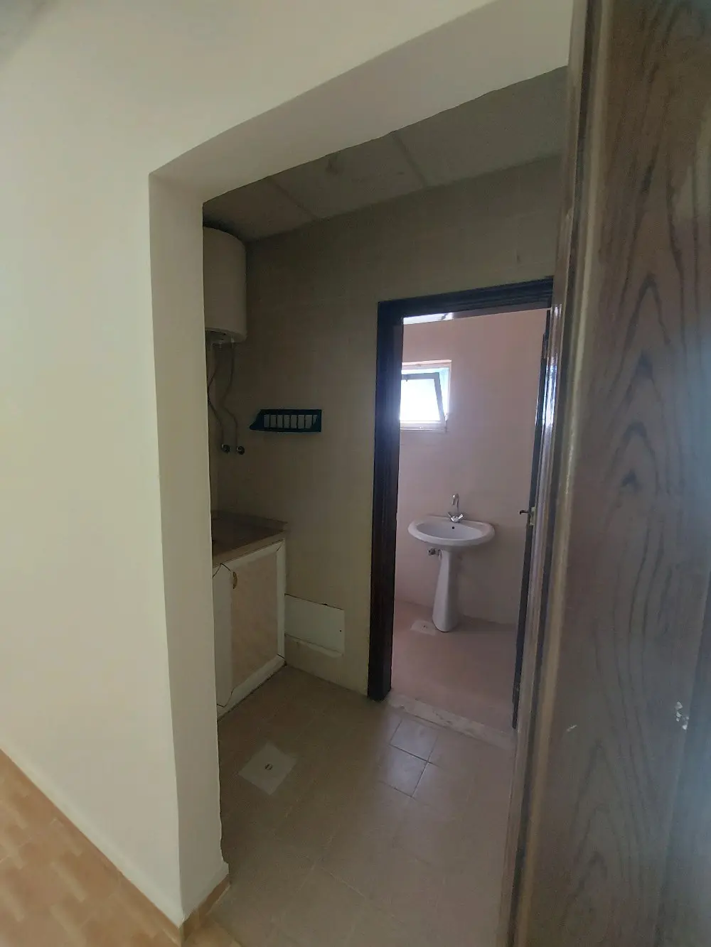 مكتب ٧٠ م شارع المدينة المنورة