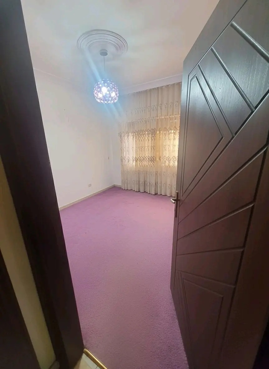 شقة ارضية للبيع في المقابلين