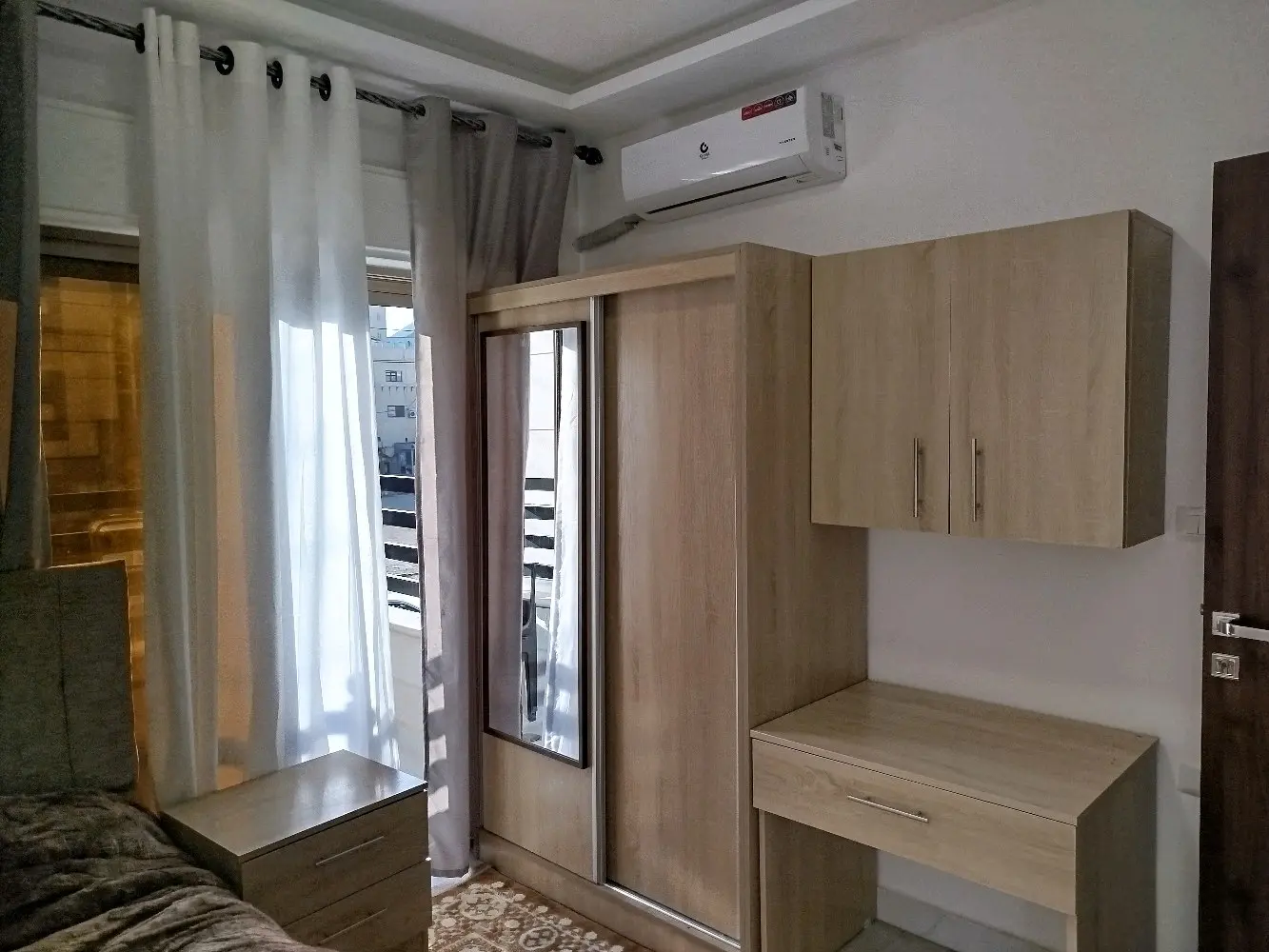 شقة مفروشة للاجار خلف الجامعة الاردنية