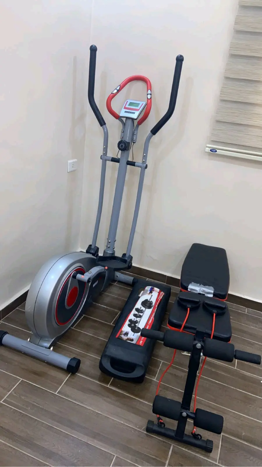 أجهزة رياضيه للبيع استعمال قليل جدا