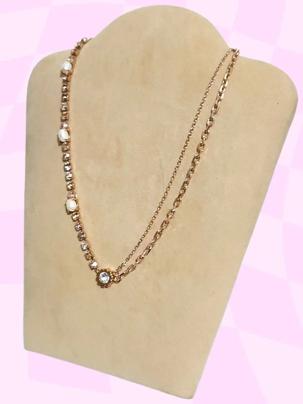 قلادة Mimco الوردية المطلية بالذهب الوردي