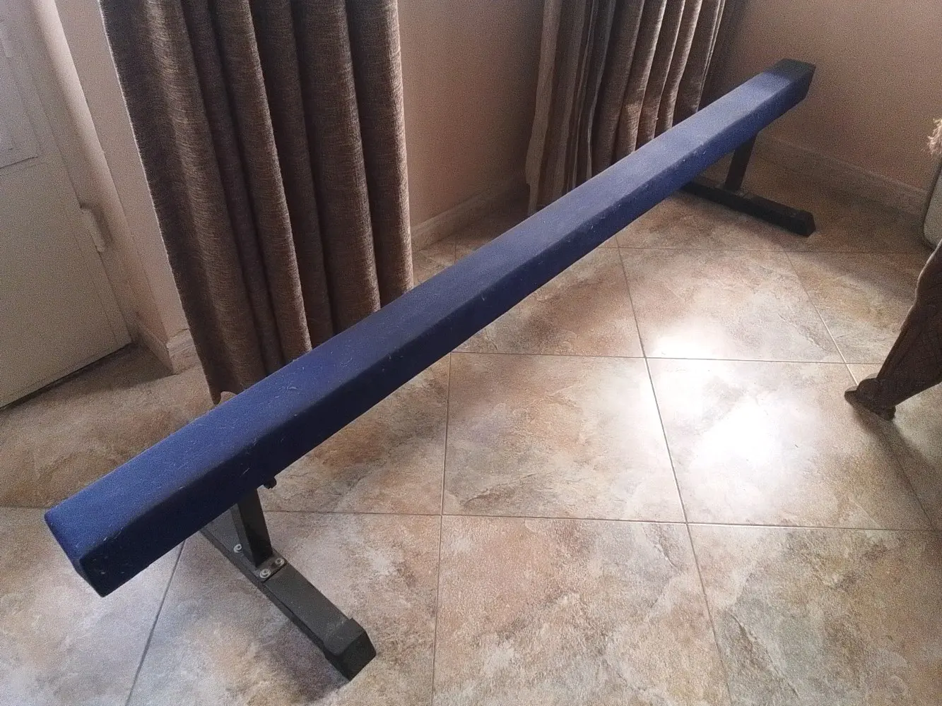 بيم منزلي لتعليم الجمباز متعدد الارتفاع