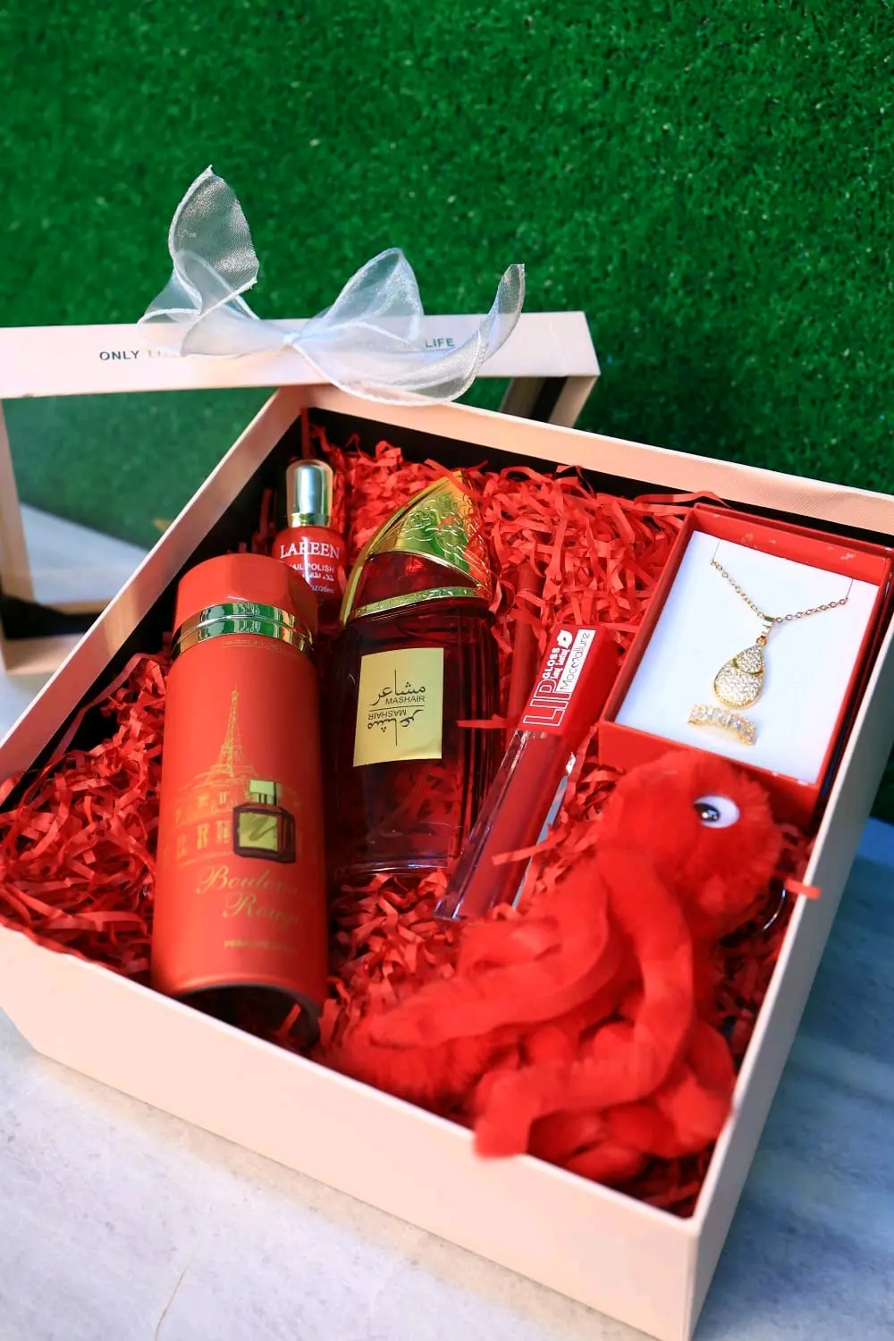 *بوكس الفخامه الحمراء*