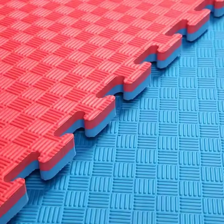 طاولة اطفال كدني عطم فايبر رحلين حديد بتوسع 8 كراسي عظم