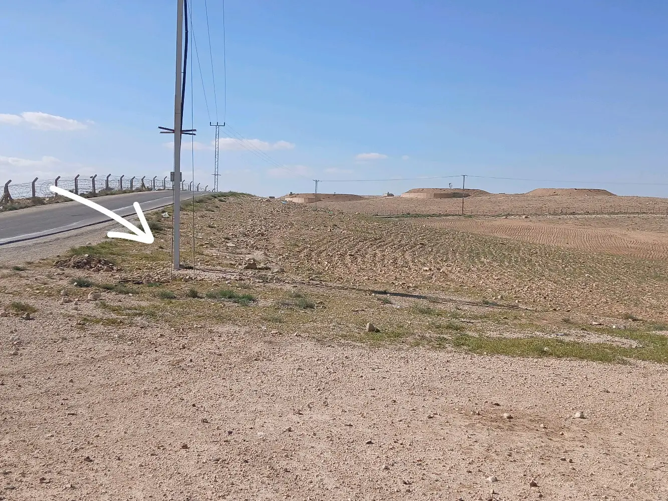 أرض مميزة للإستثمار أو لبناء مزرعة فاخرة