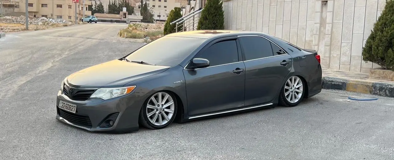 تويوتا كامري 2014 عليها طقم هايدروليك 8 حركات نخب اول