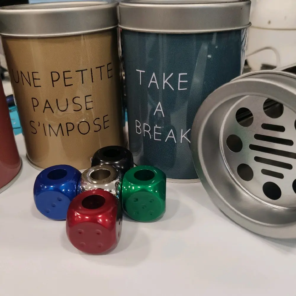 مطفأة سجائر