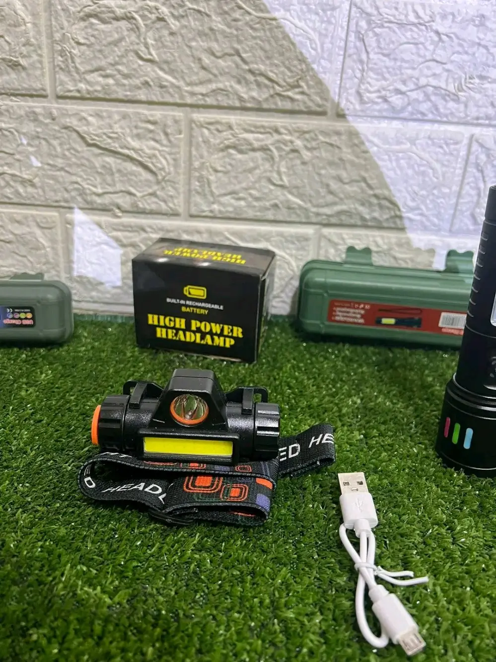 بكج الطوارئ 4 لكسات  شحن لكل الاوضاع