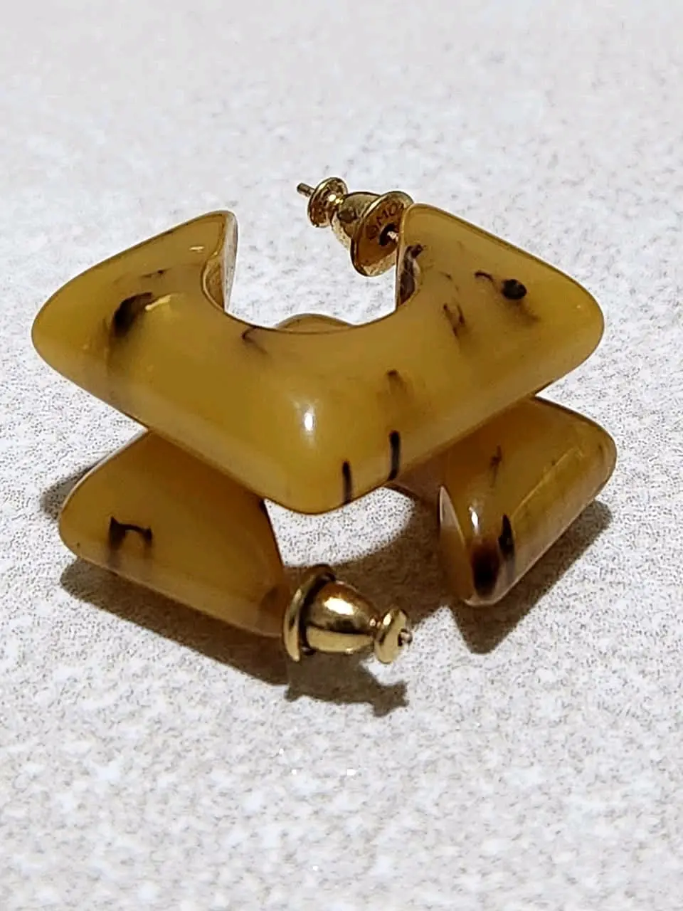 أقراط من  مجموعة مونيه طراز عتيق