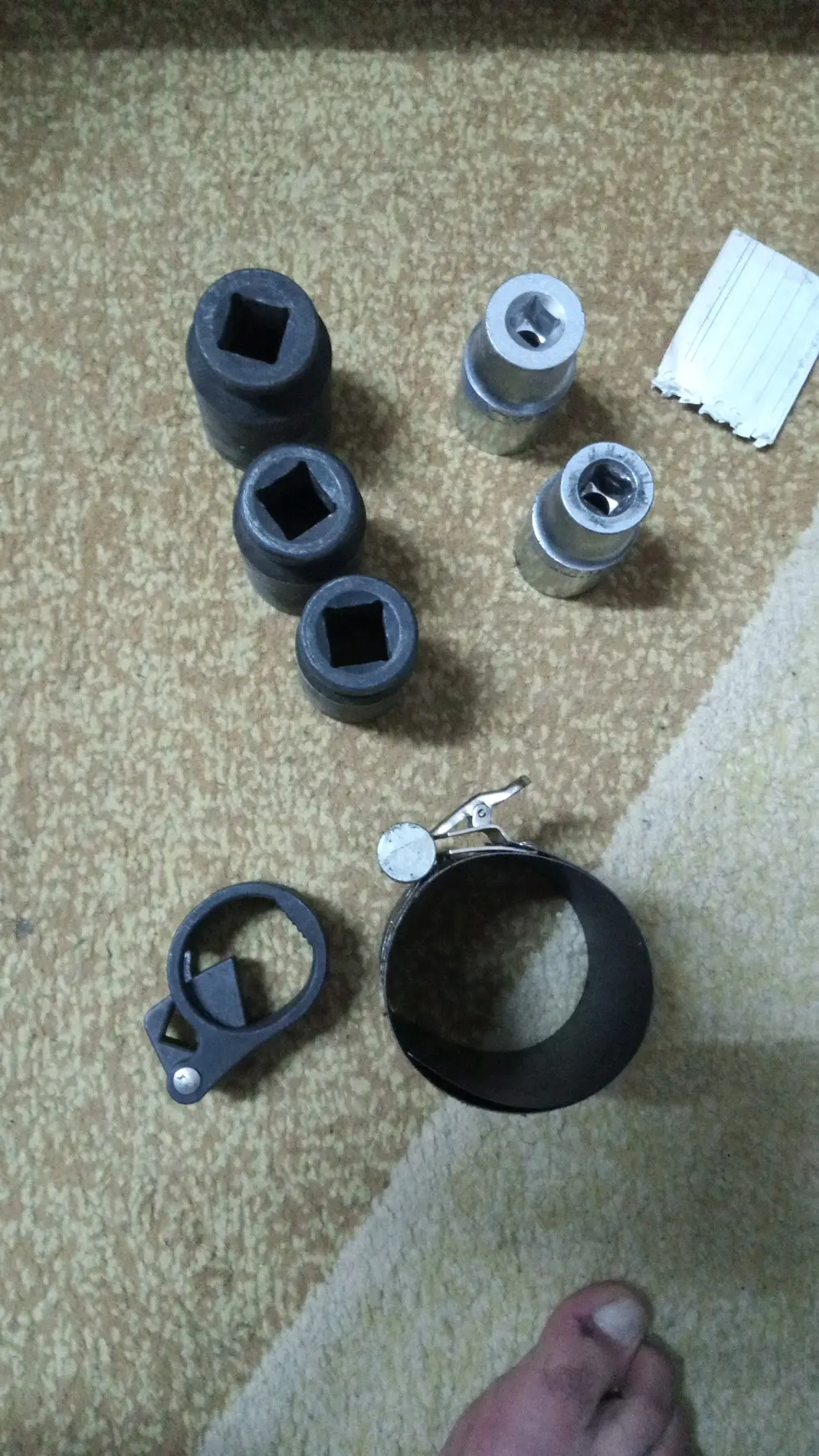 أجهزة فحص ووتشخيص وصيانة اعطال السيارات