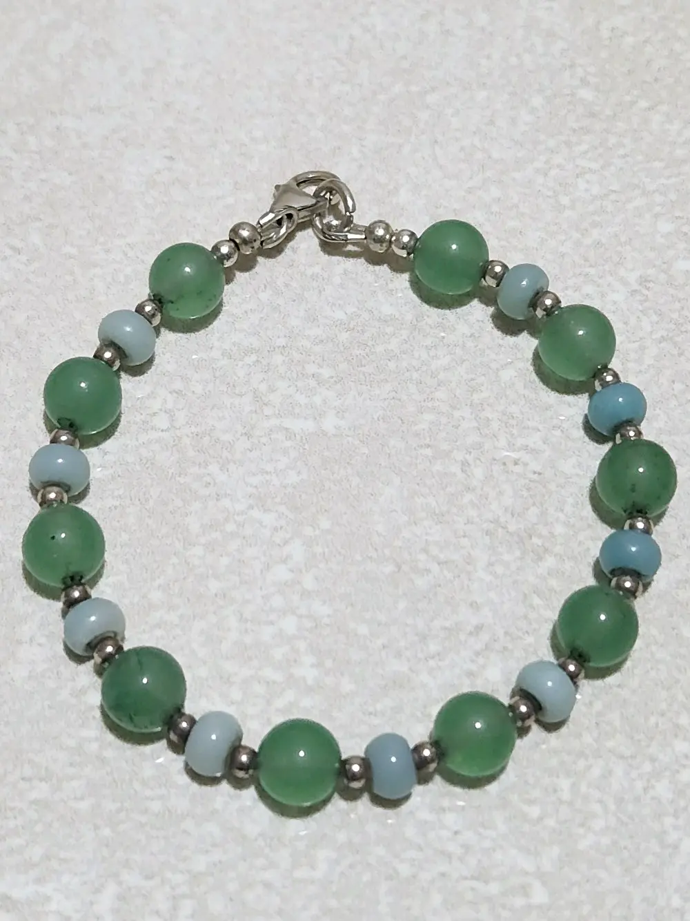 اساور احجار كريمه